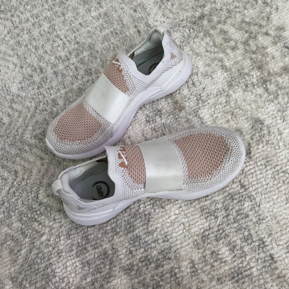 APL Womens techloom bliss in White and Cream